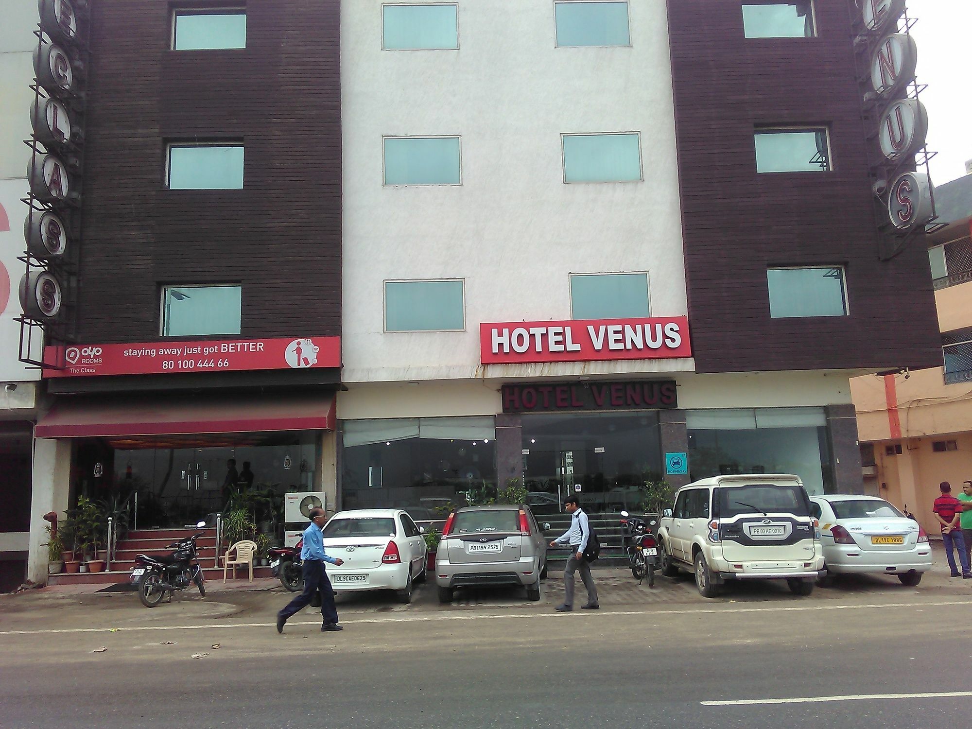 Hotel Smart Plaza Delhi Airport Nova Deli Exterior foto